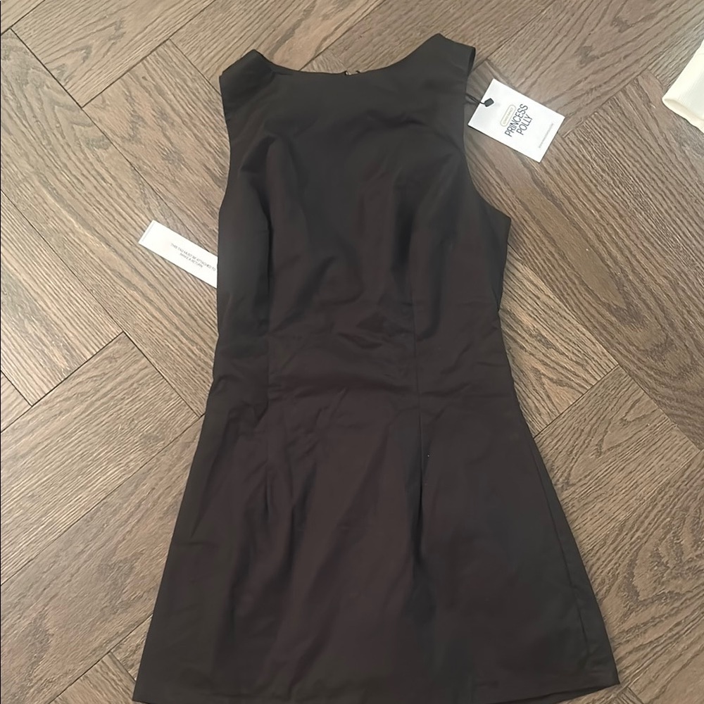Elegant Black Sleeveless Dress